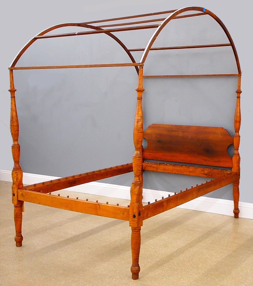 American Curly Maple Bed (1 of 4)