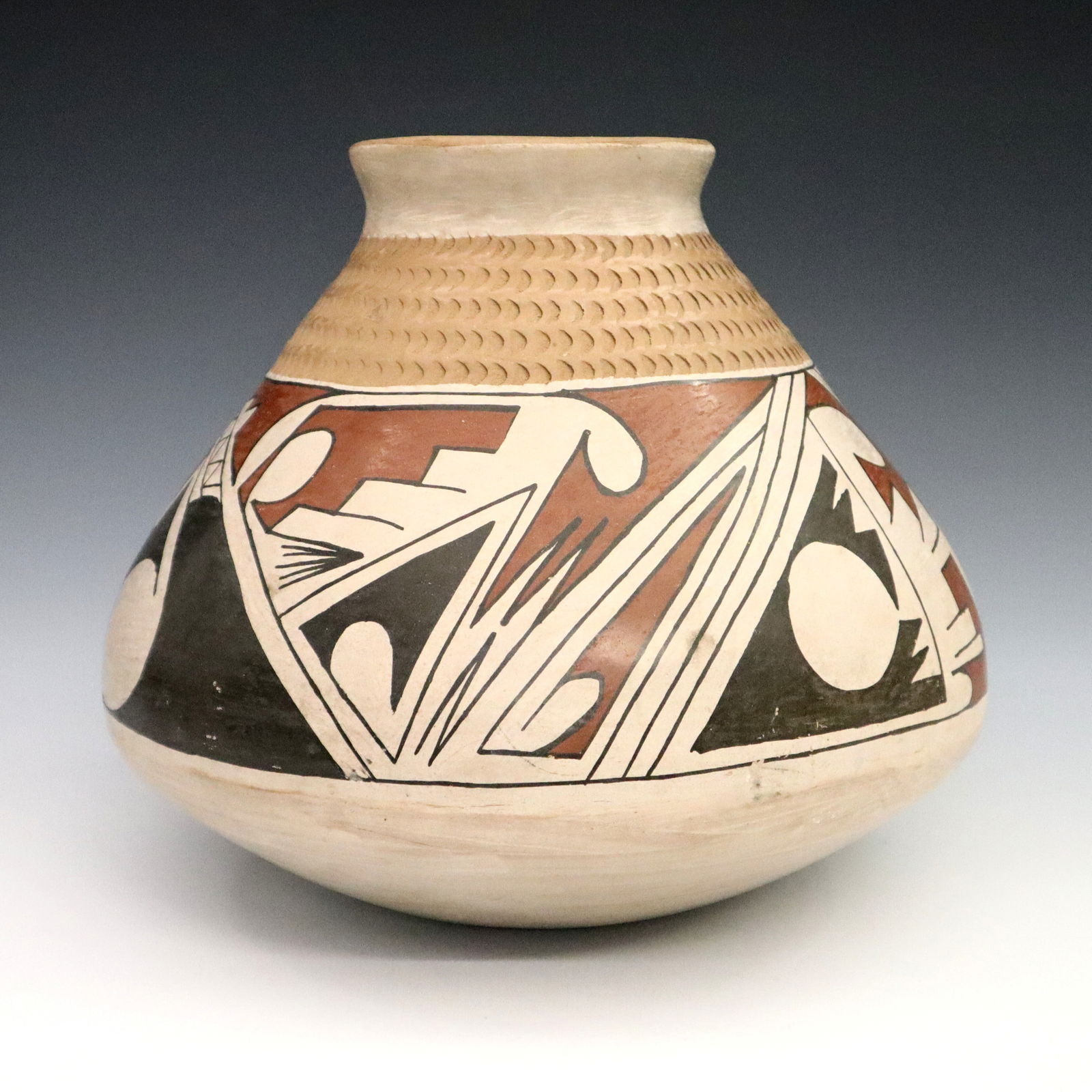Silveira Mata Ortiz Pottery Olla (1 of 4)