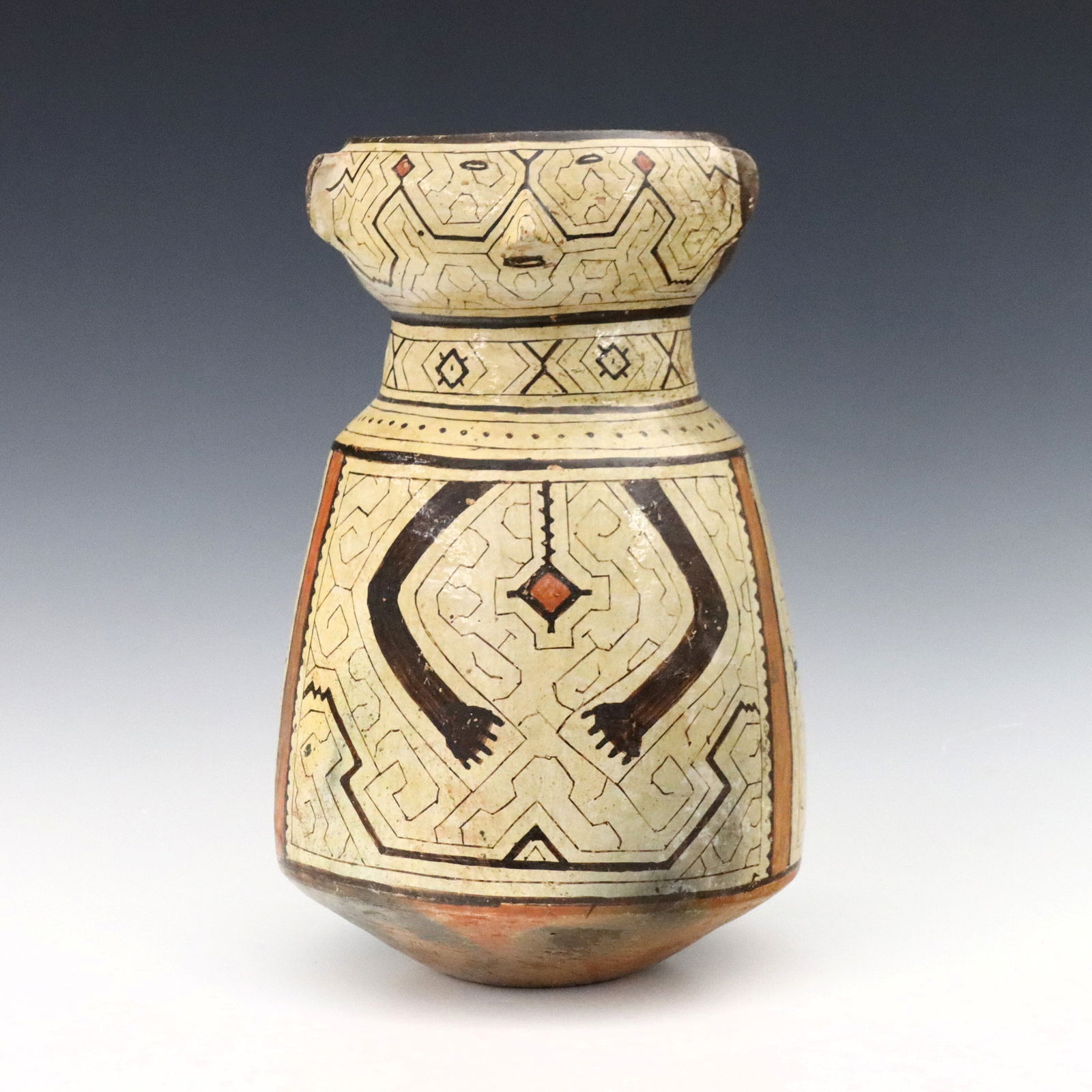 Peruvian Shipibo Terracotta Pot (1 of 4)