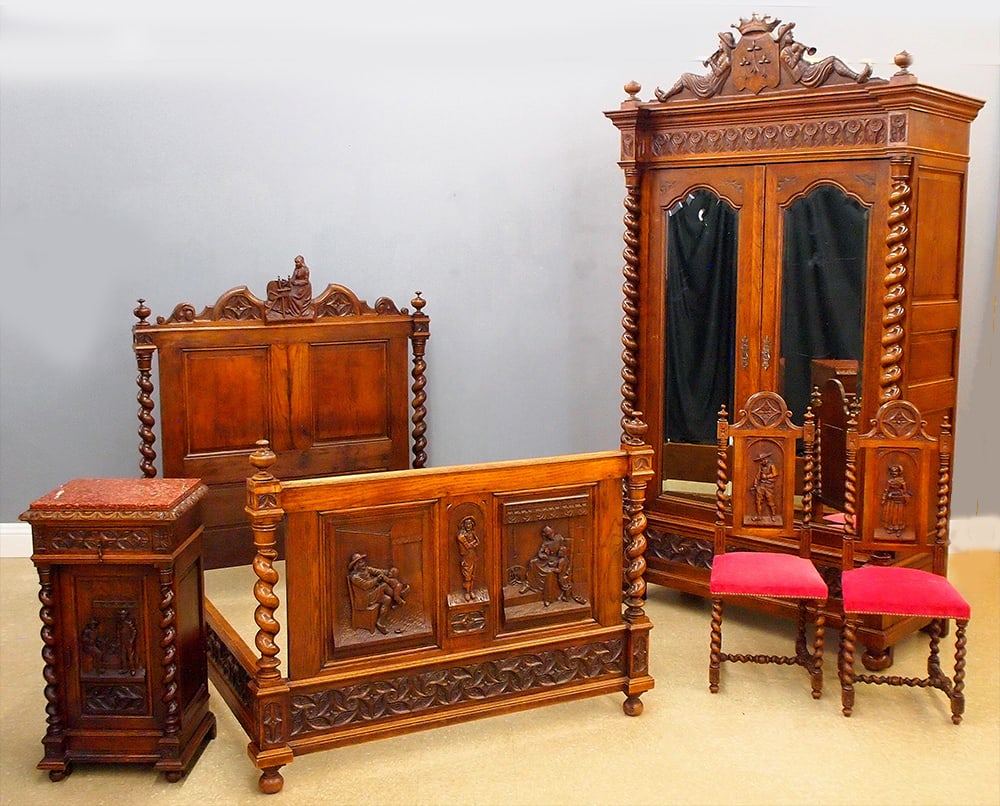 Victorian 5 pc Bedroom Set (1 of 19)