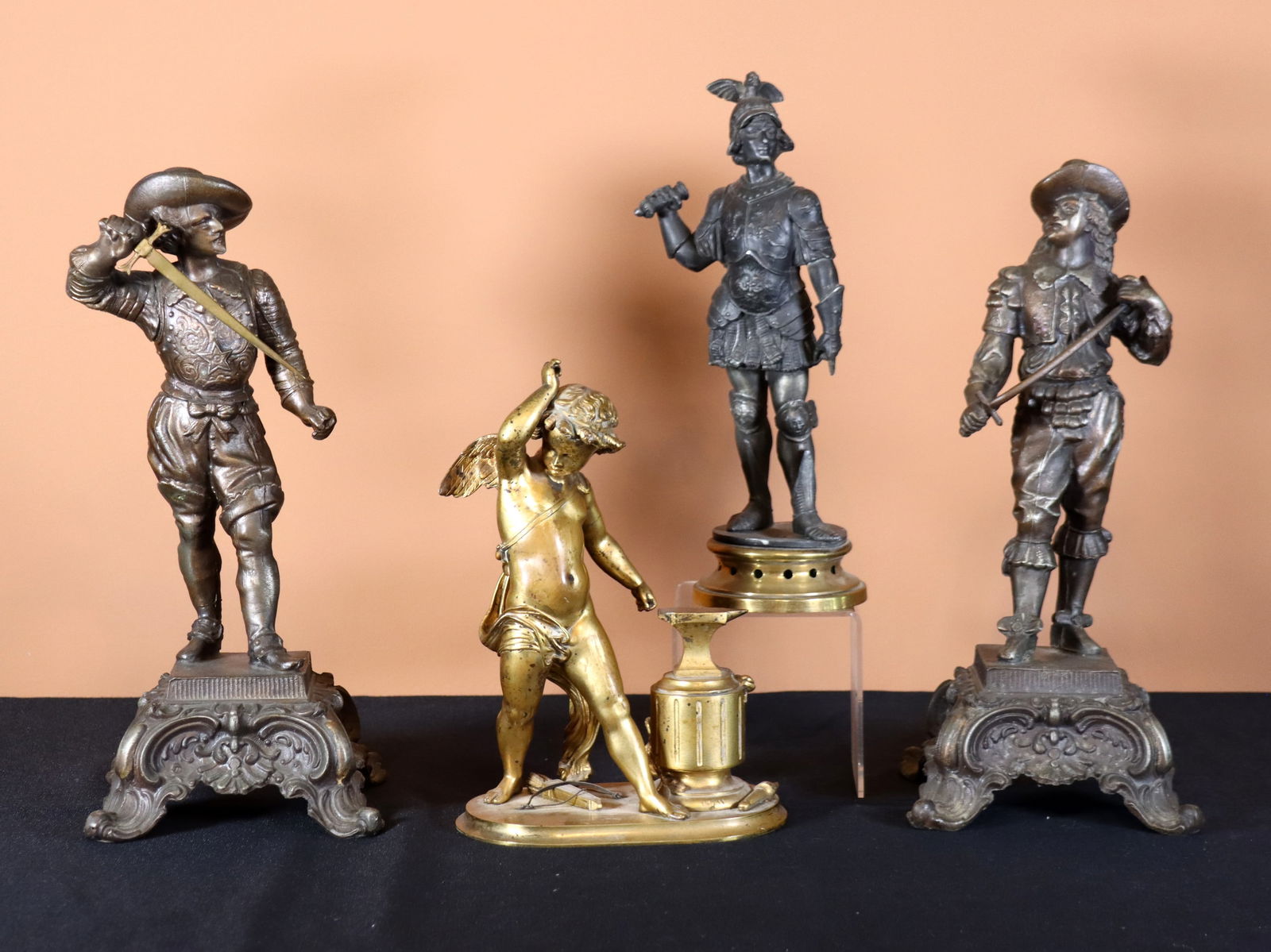 4 Cast Figures (1 of 2)