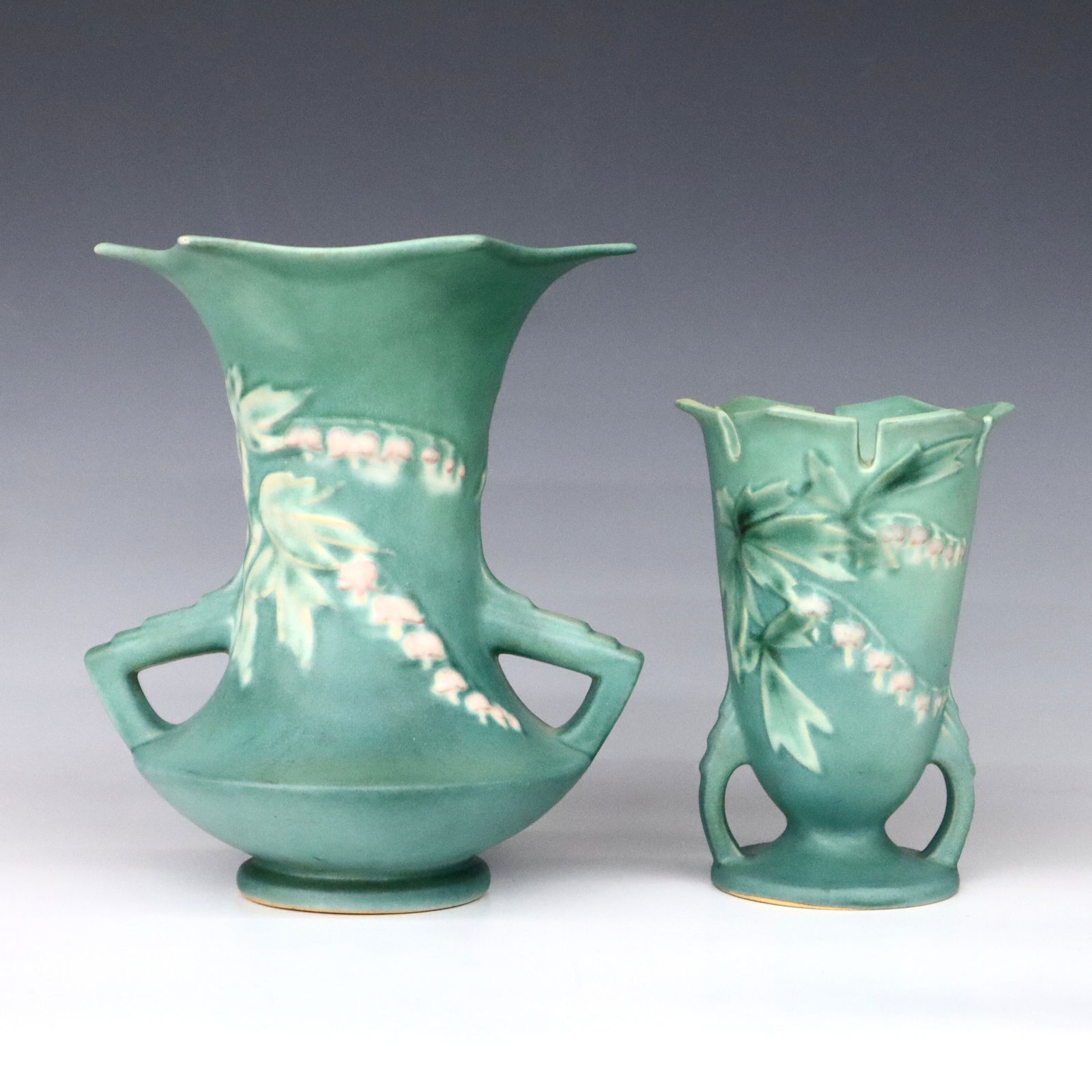 2 pc Roseville Bleeding Heart Pottery (1 of 4)