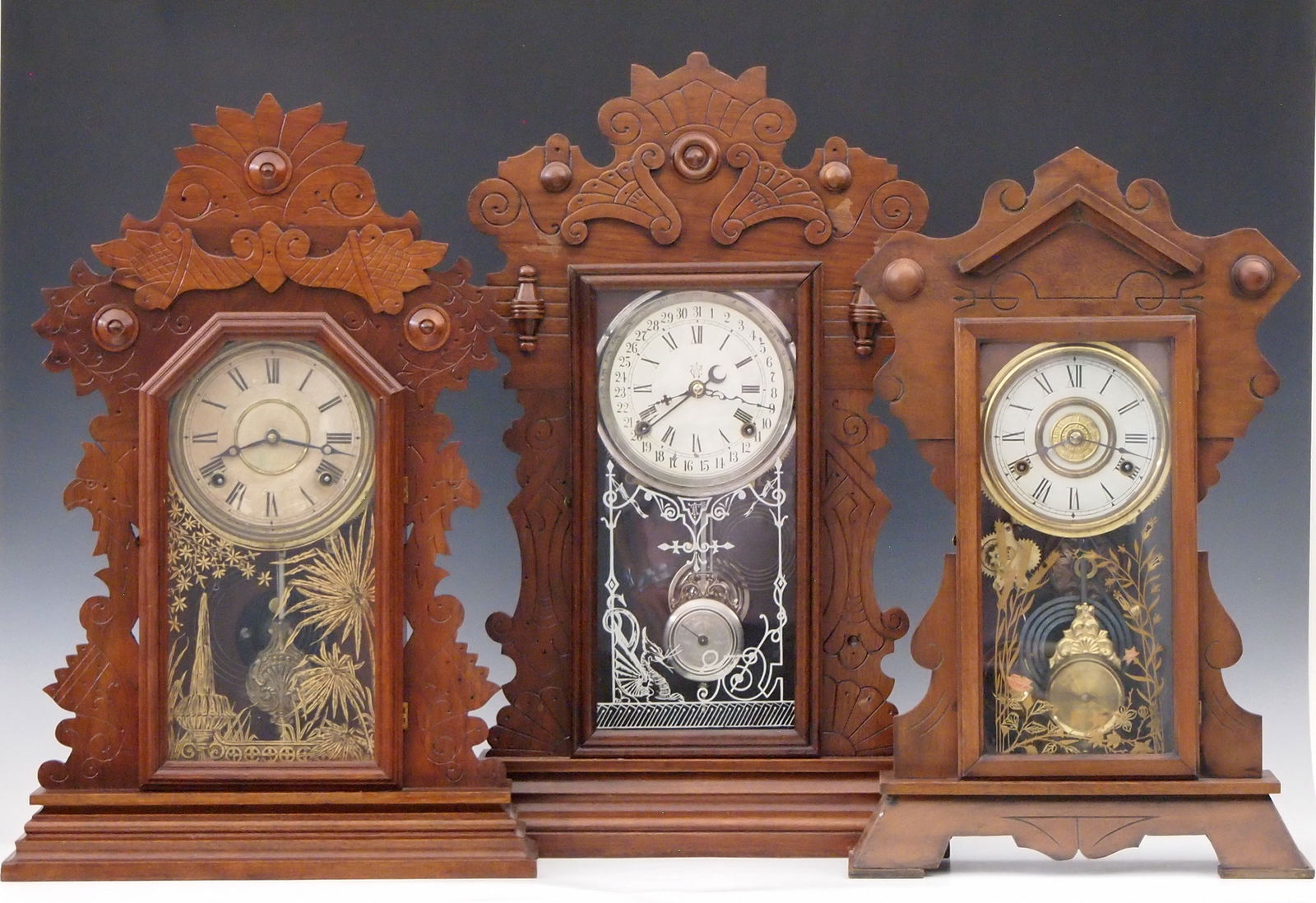 3 American Kitchen Clocks (1 of 5)