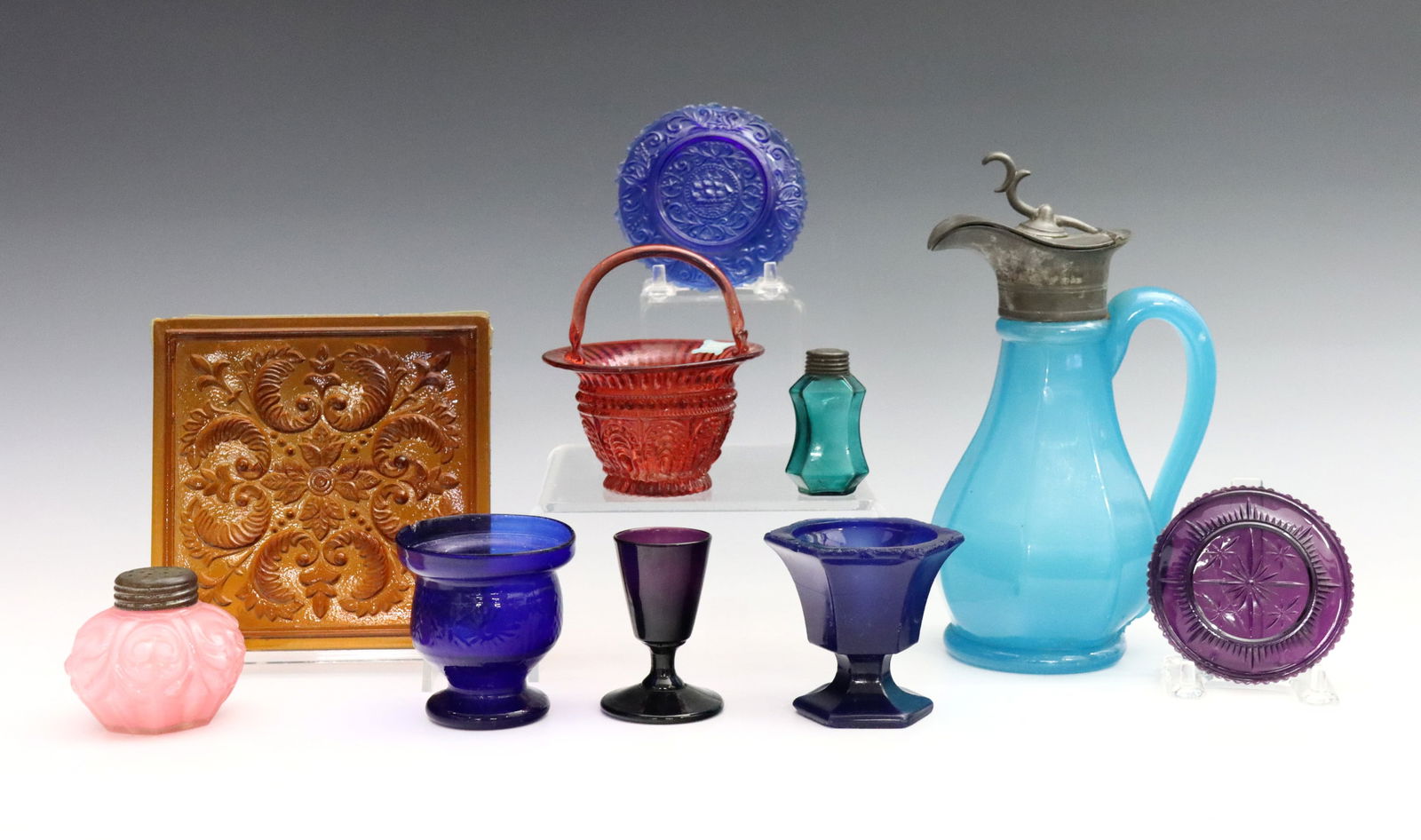 10 American Glass Items (1 of 6)