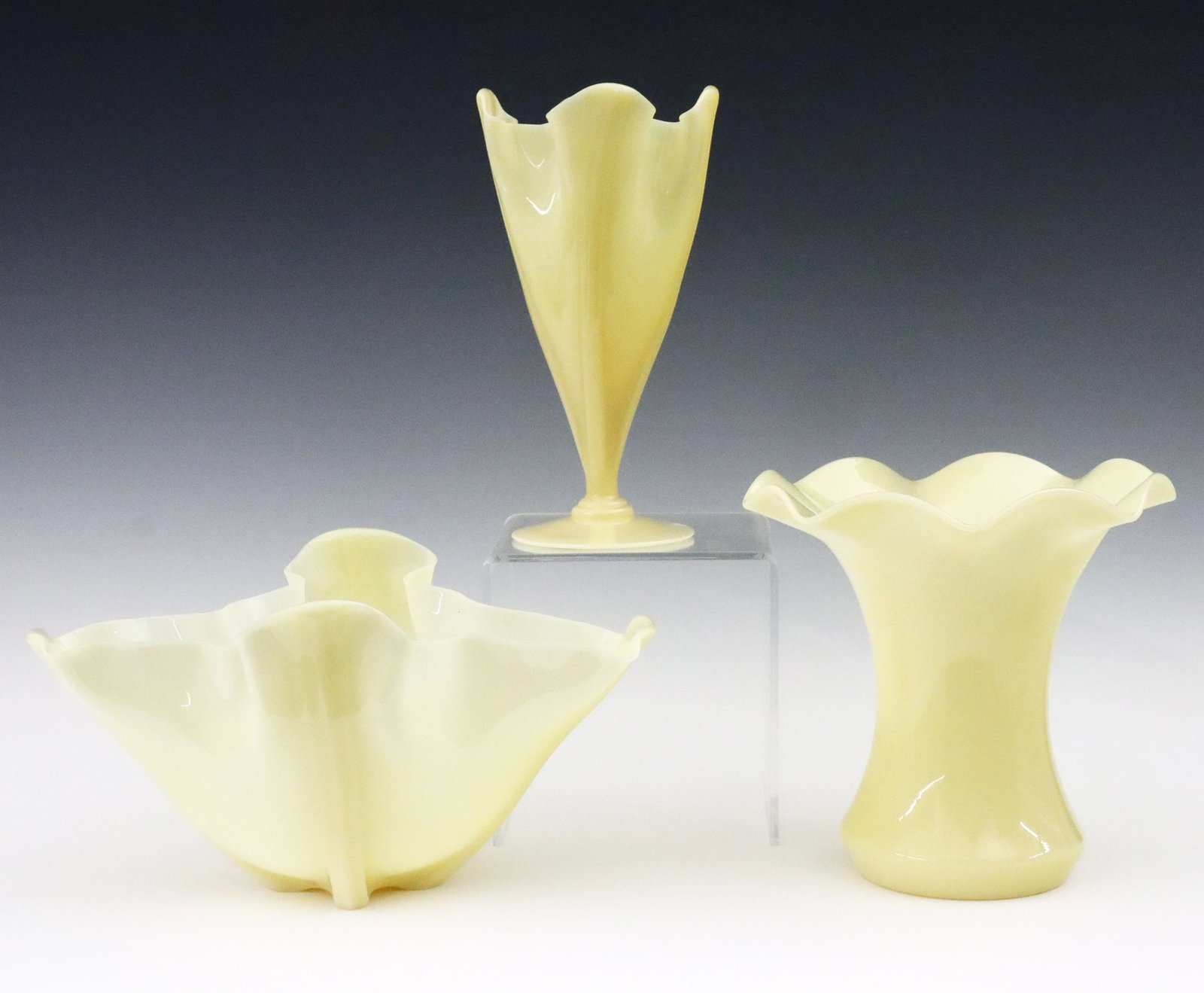 3 pc Steuben Ivory Glassware (1 of 2)