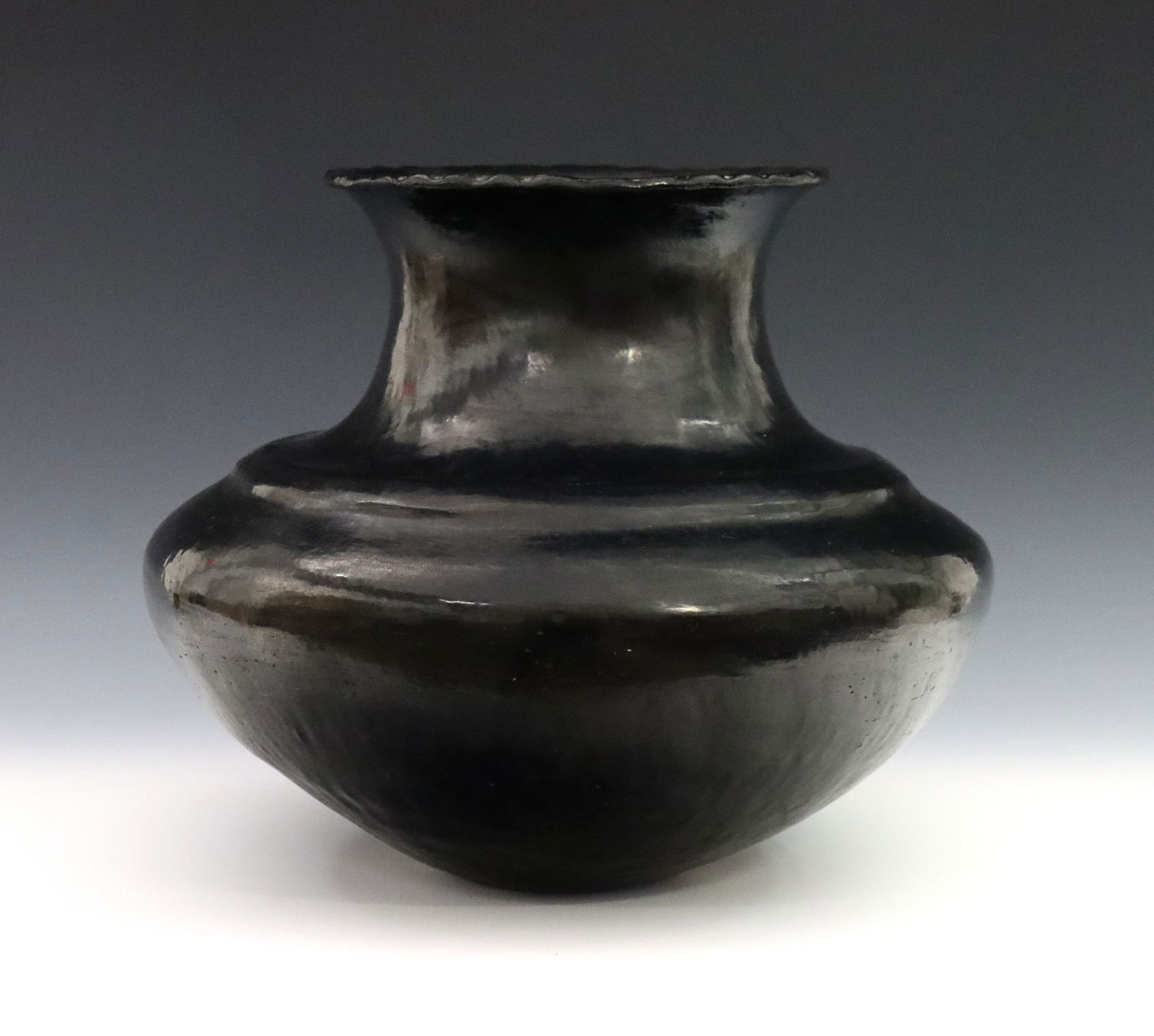 Native American Blackware Earthenware Jar (1 of 9)