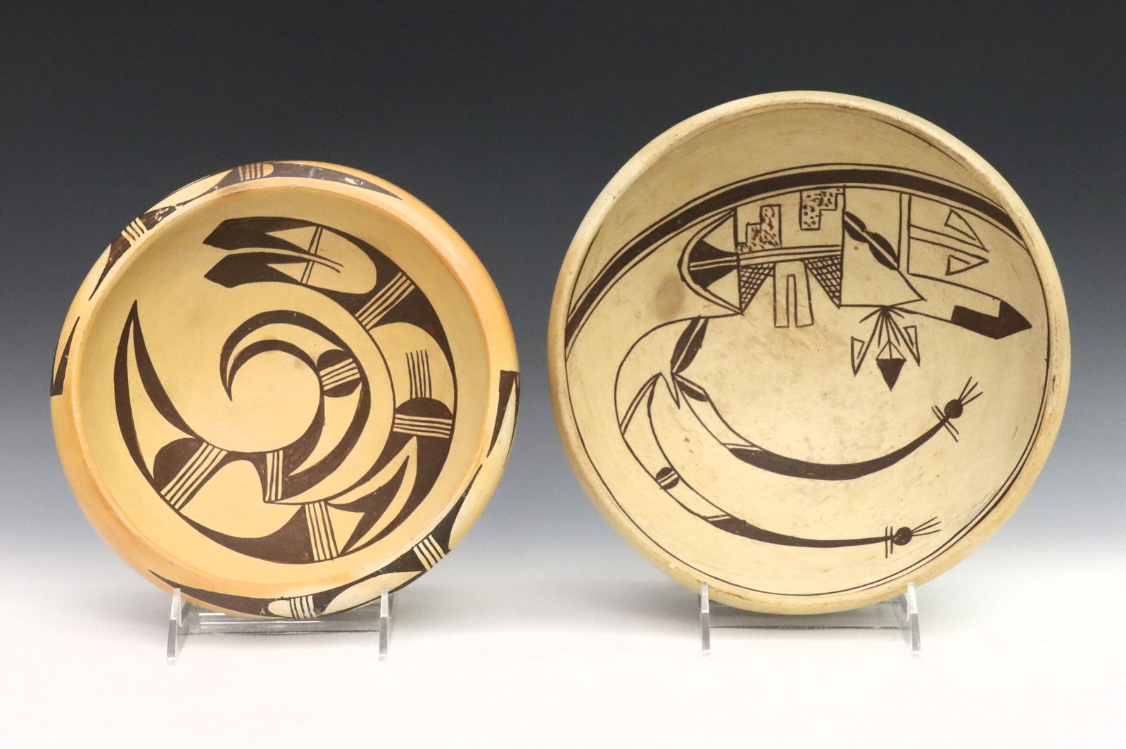 2 Hopi Earthenware Bowls (1 of 2)