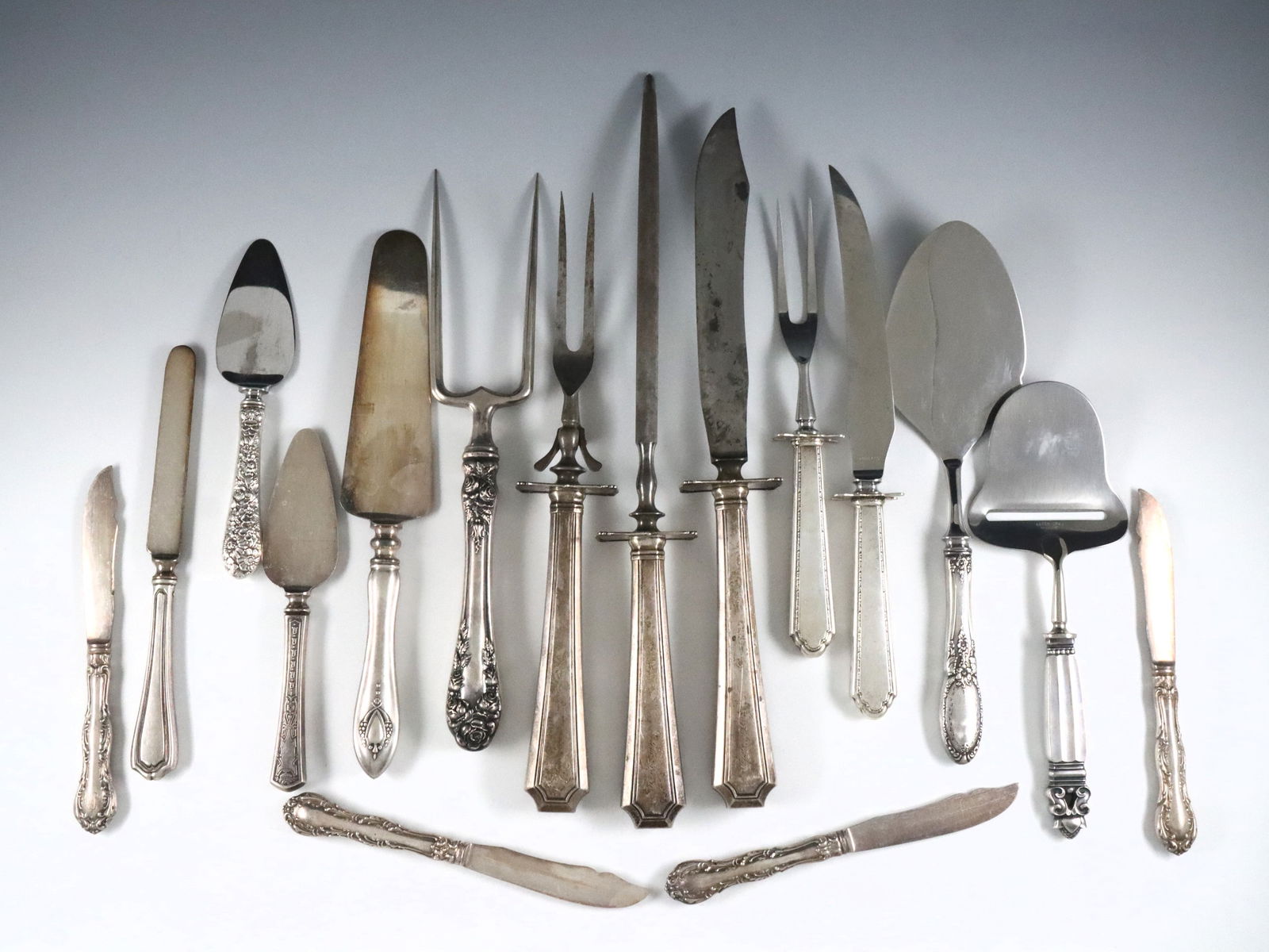 16 Sterling Handle Serving Utensils (1 of 1)