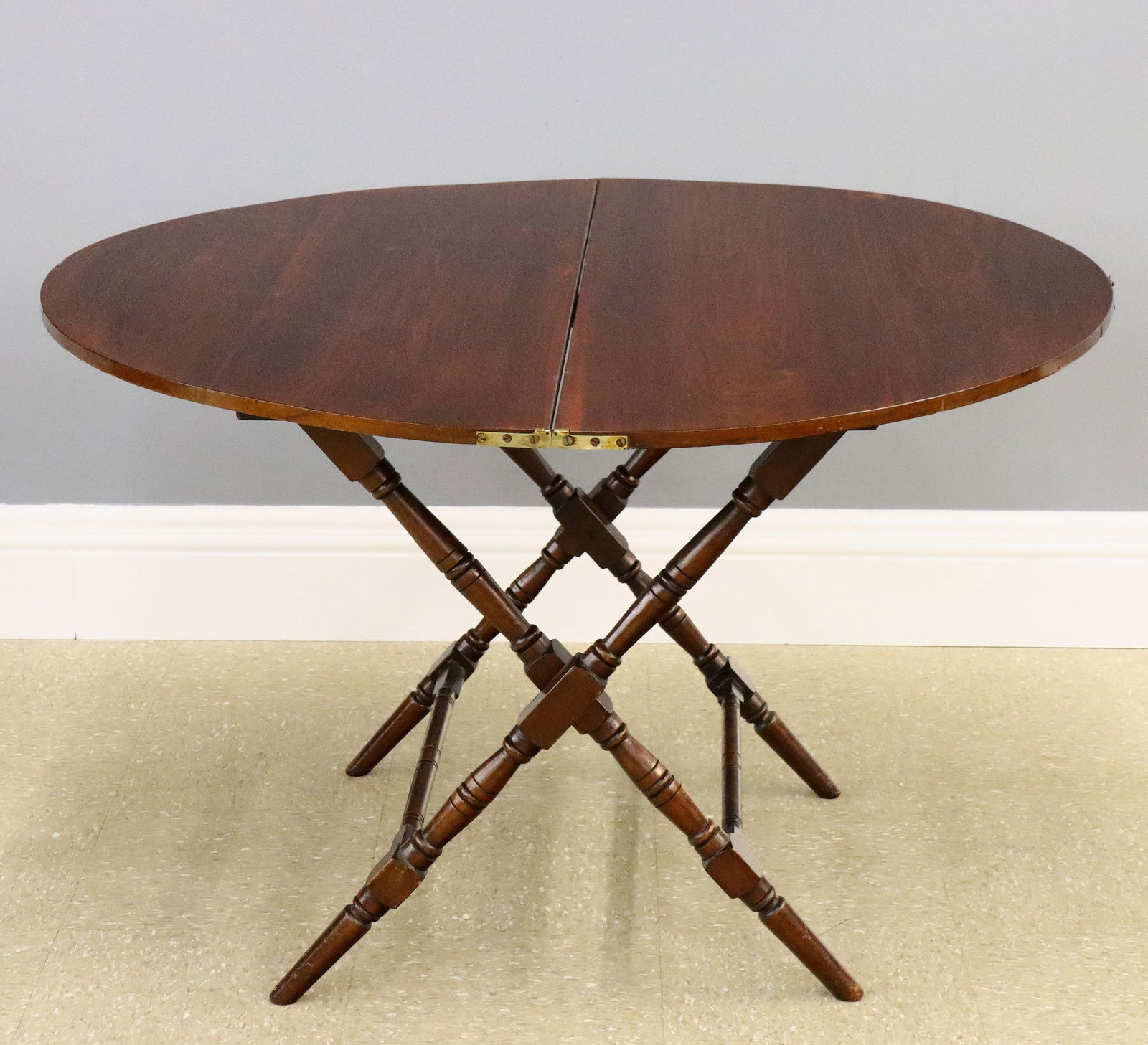 Thornton & Herne Coaching Table (1 of 4)