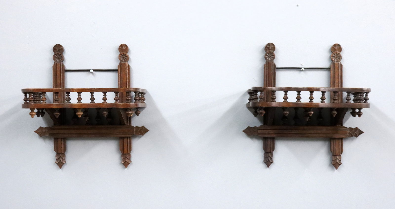 Pr Victorian Wall Shelves (1 of 2)