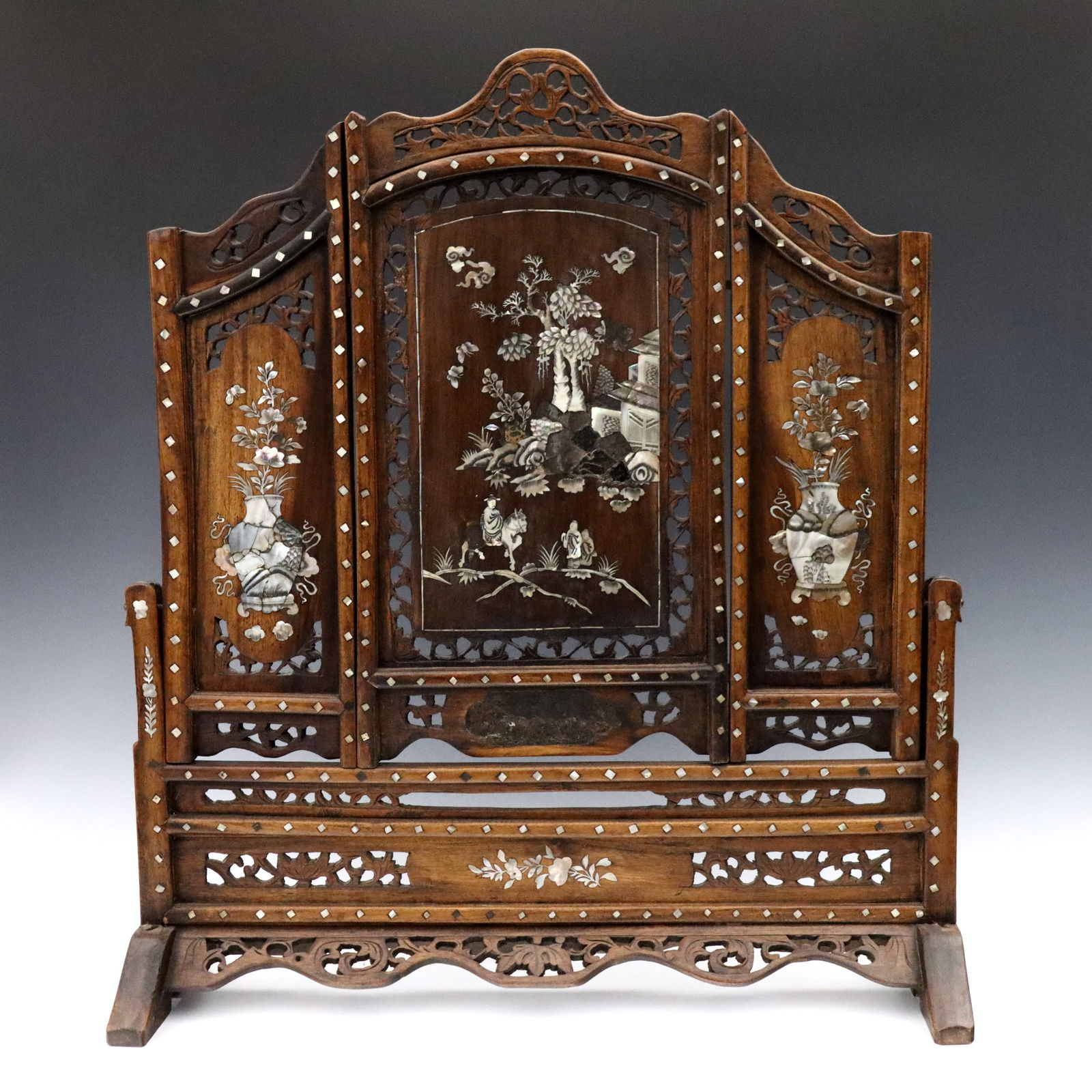 Chinese Table Screen (1 of 3)