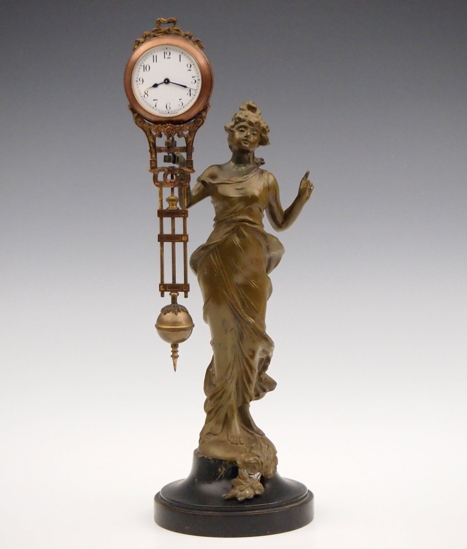 Junghans Mini Swinging Arm Clock (1 of 3)