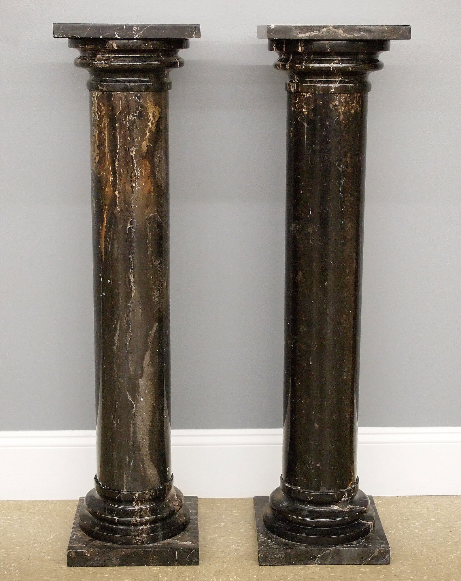 Pr Marble Display Pedestals (1 of 3)