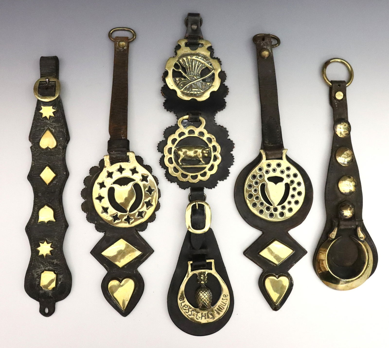 5 Horse Brasses on Leather Straps (1 of 1)