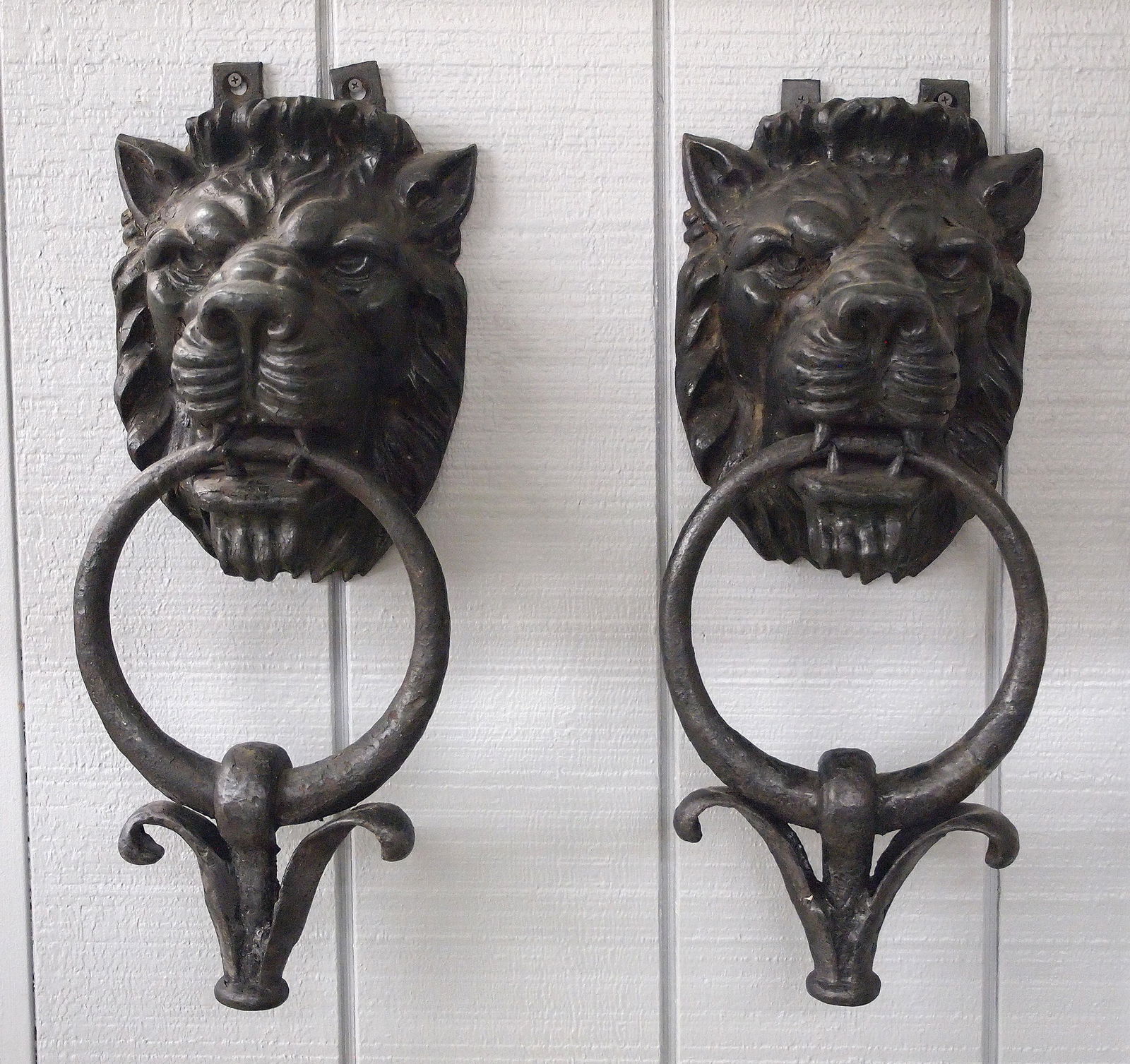 Pr Iron Door Knockers (1 of 2)