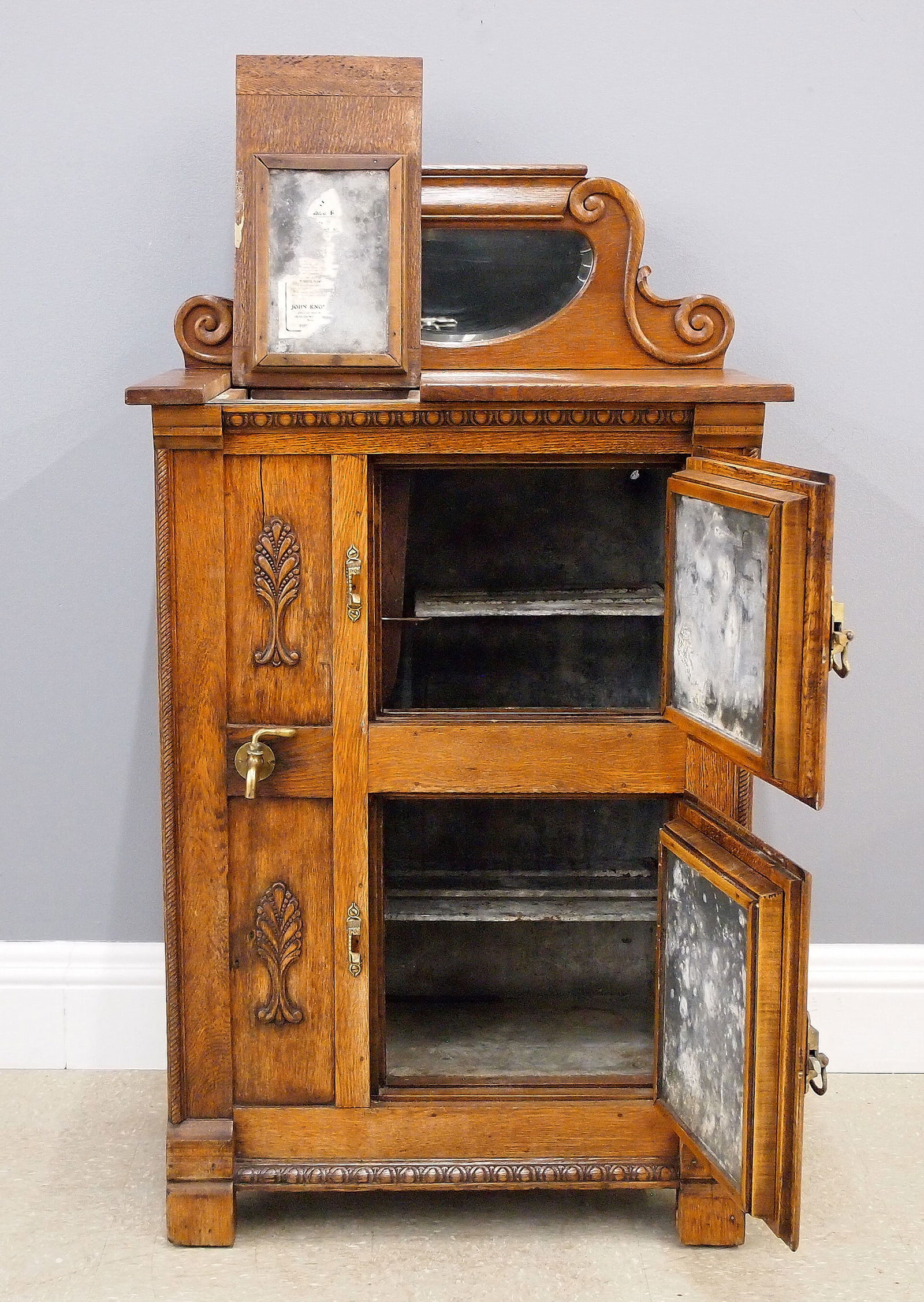 Fancy Oak Icebox - 3