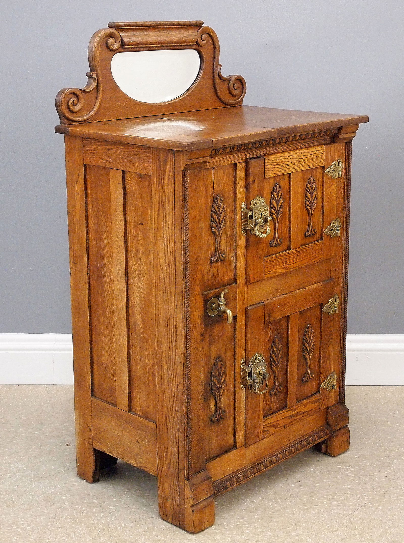 Fancy Oak Icebox - 4