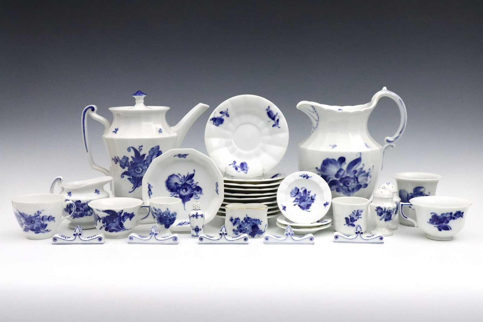39 pc Royal Copenhagen Blue Flower Tableware (1 of 2)