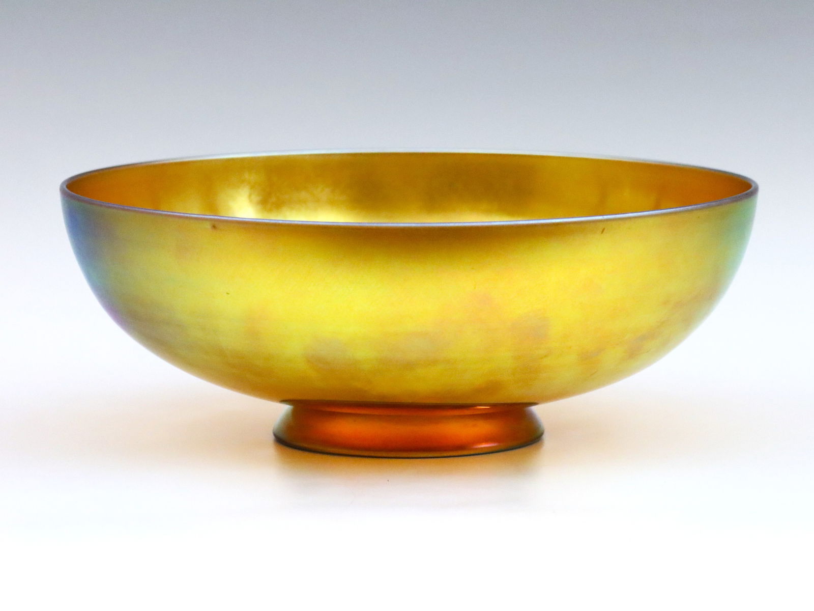 Steuben Aurene Bowl (1 of 3)