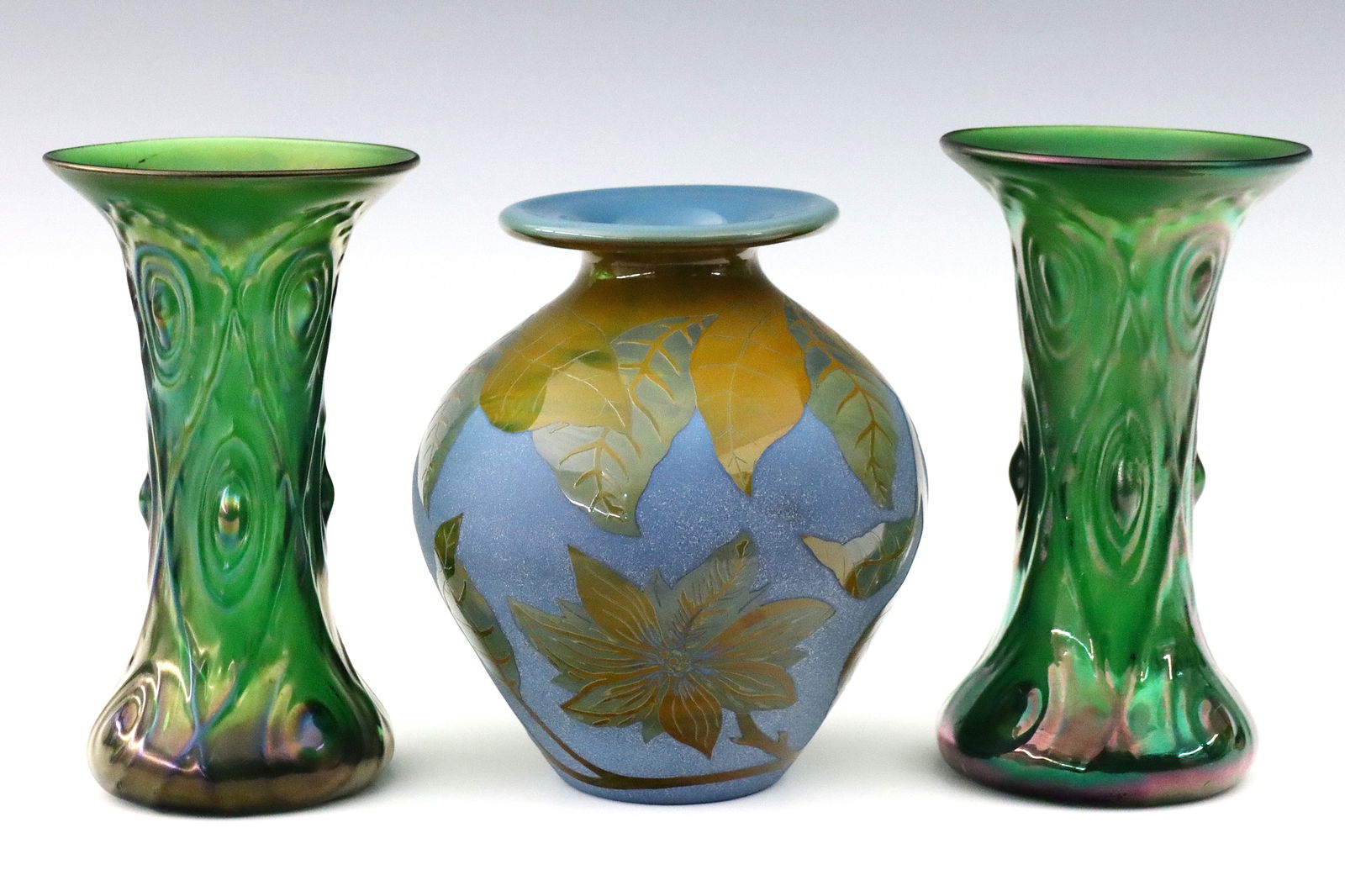 3 Vintage Art Glass Vases (1 of 3)