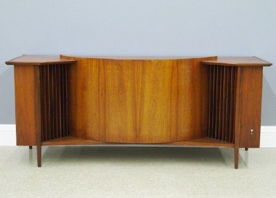 JBL Metregon speaker: A Mid-Century Modern JBL C45 Metregon Speaker. Mahogany case console speaker, c. 1959, boasted "no hole in middle" and "no split soloist" sound due to the design of the matched speaker system separate