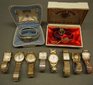 10 Gruen men's wristwatches: Ten Vintage Gruen men's wristwatches with various bands. AS-IS. ESTIMATE $100-200