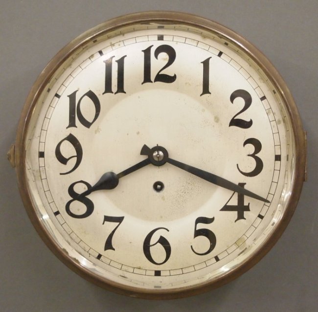 Hamburg American Gallery clock
