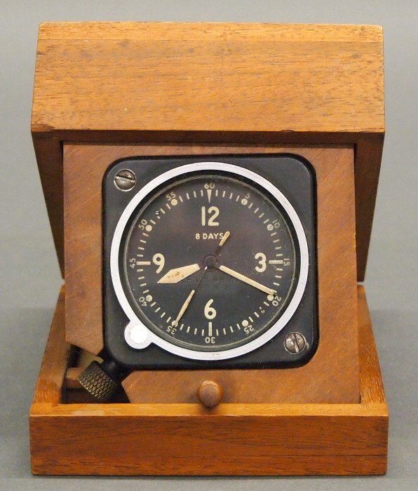 Wittnauer Areoplane clock (1 of 1)