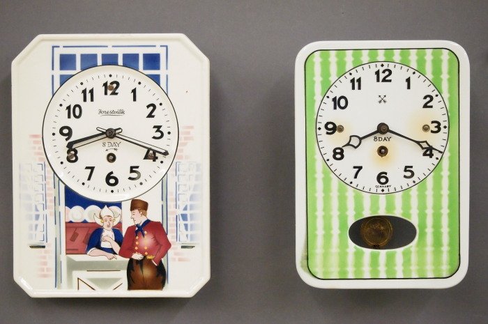 2 plate clocks (1 of 1)