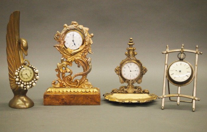 4 metal watch holders (1 of 1)