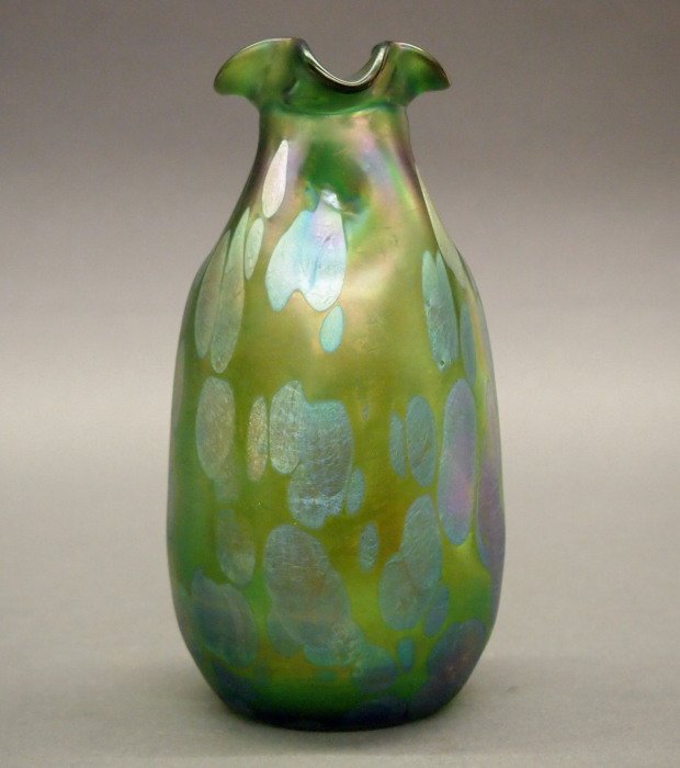 Loetz Art Glass vase (1 of 2)