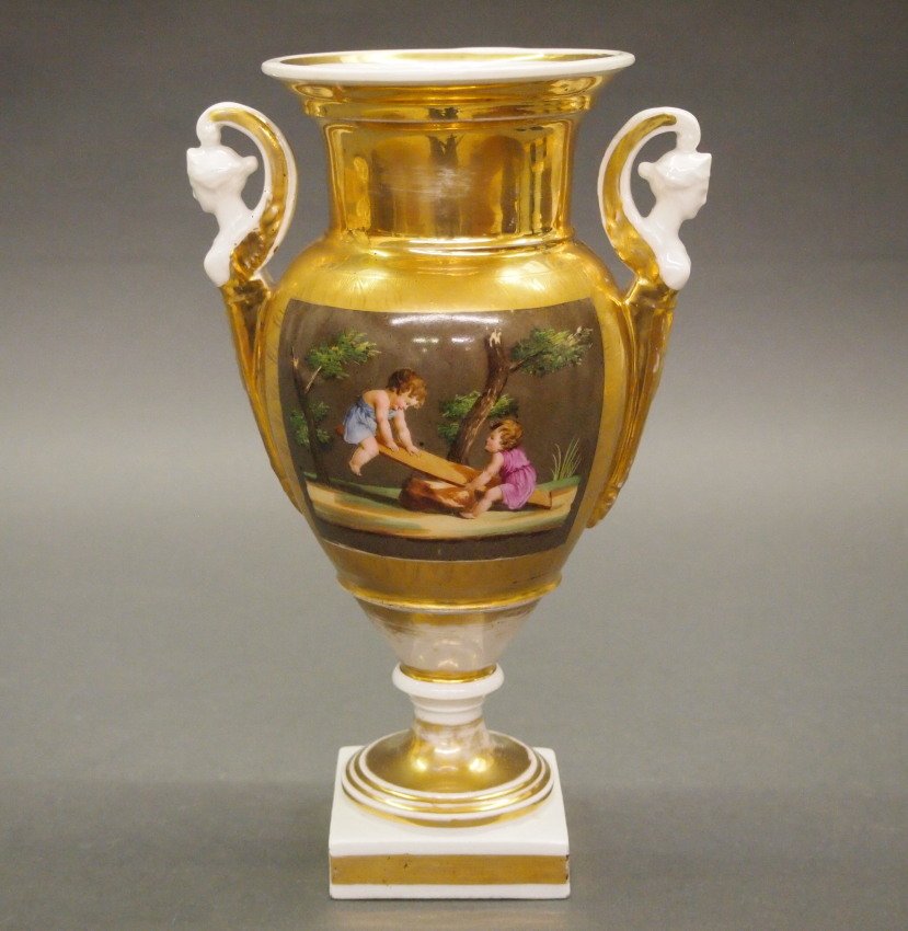 Old Paris porcelain urn (1 of 1)