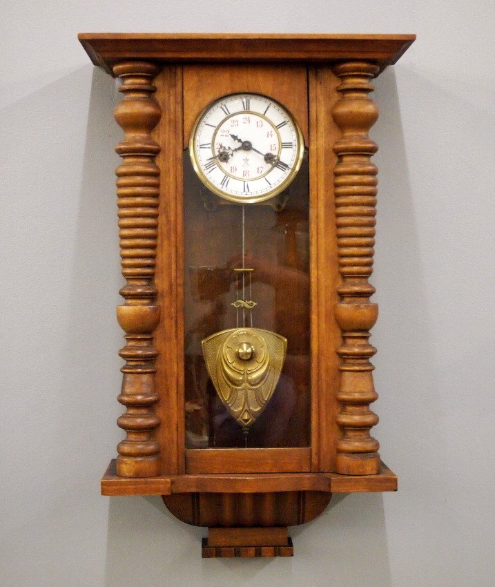 Gustav Becker wall clock (1 of 1)