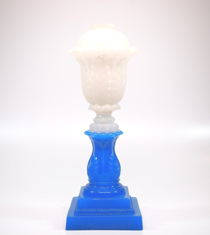 Pressed Acanthus Leaf oil/fluid lamp (1 of 2)