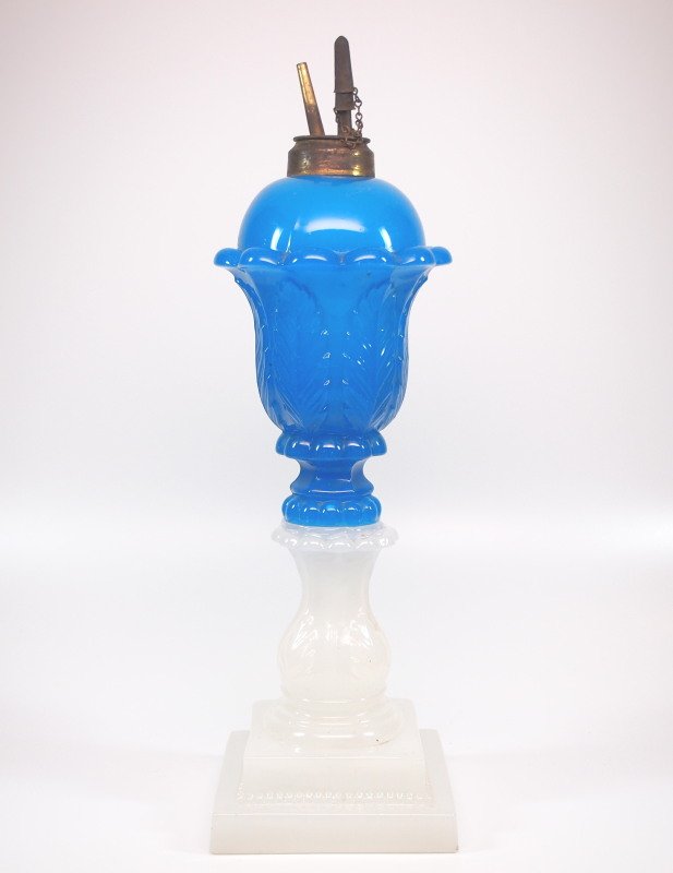 Pressed Acanthus Leaf oil/fluid lamp (1 of 2)