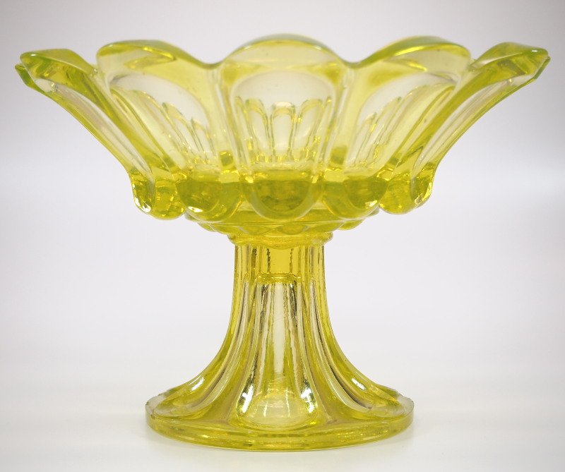 Pattern-molded compote (1 of 2)