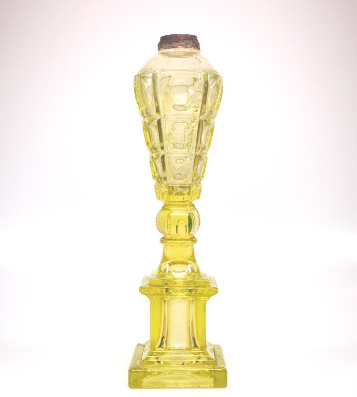 Pressed Four-Printie Block oil/fluid lamp (1 of 2)