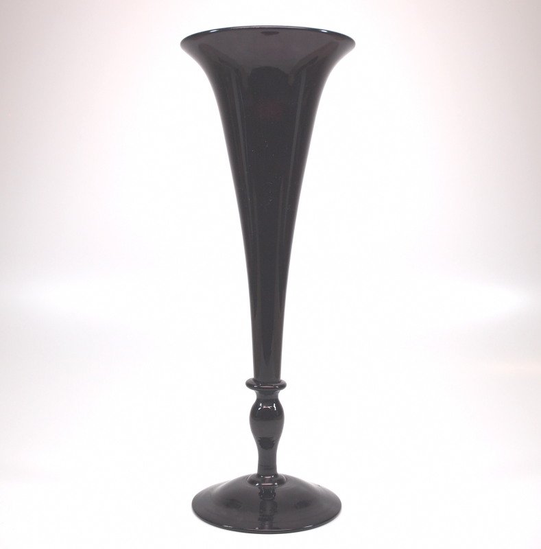 Free-blown trumpet vase (1 of 2)