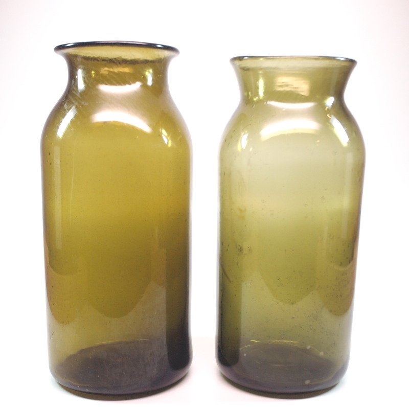 Free-blown storage jars, two (1 of 2)