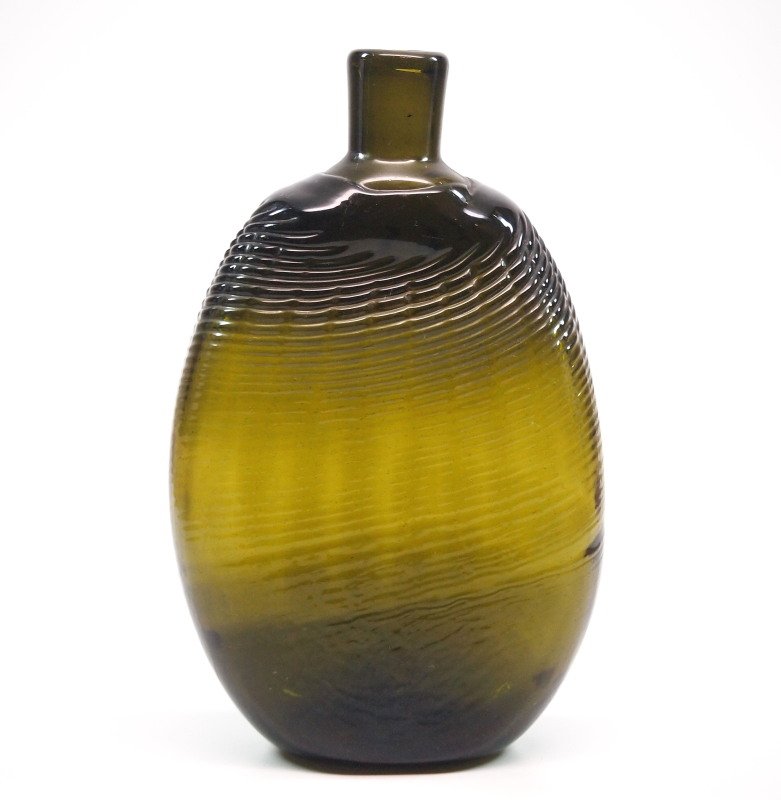 Pattern-molded Pitkin-type flask (1 of 3)