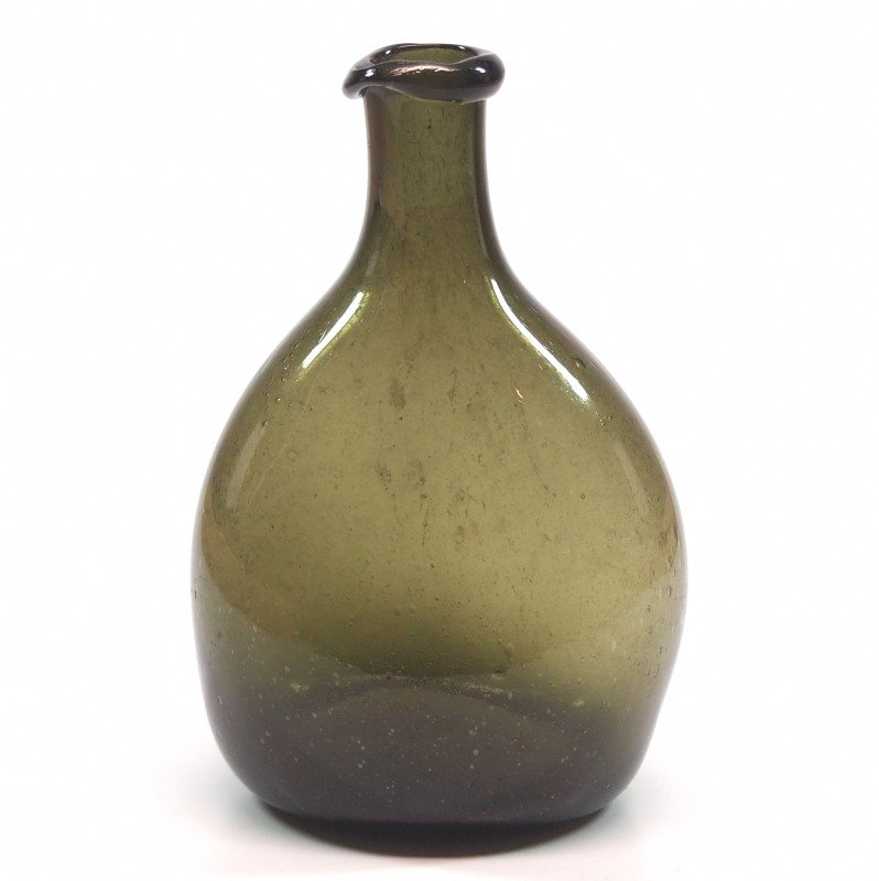 Free-blown chestnut flask (1 of 2)