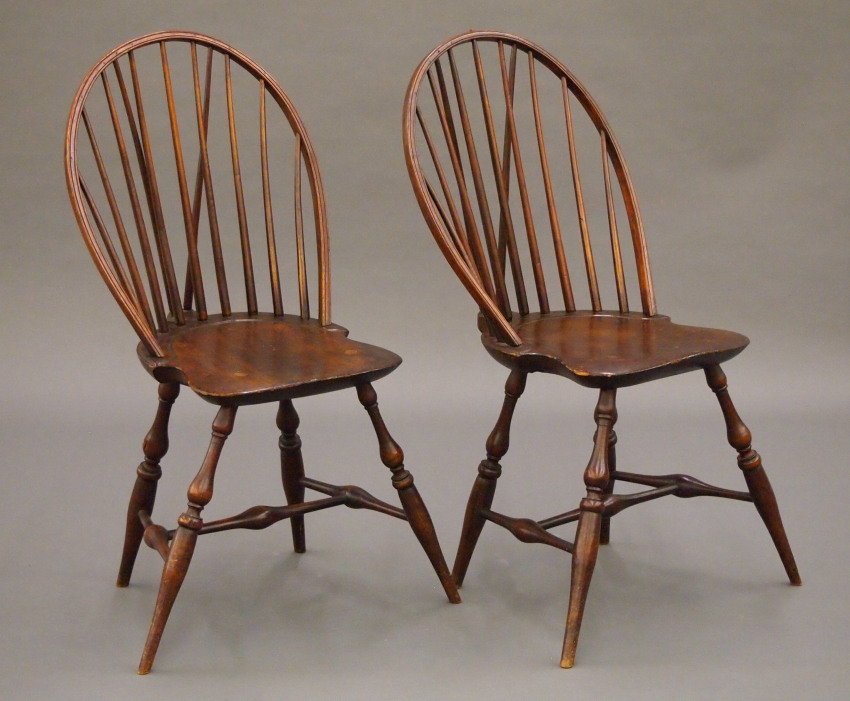 Pr of New England bow back Windsor sidechairs (1 of 4)