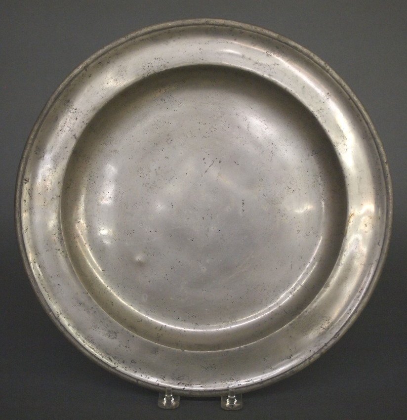 Gersham Jones Pewter charger (1 of 2)