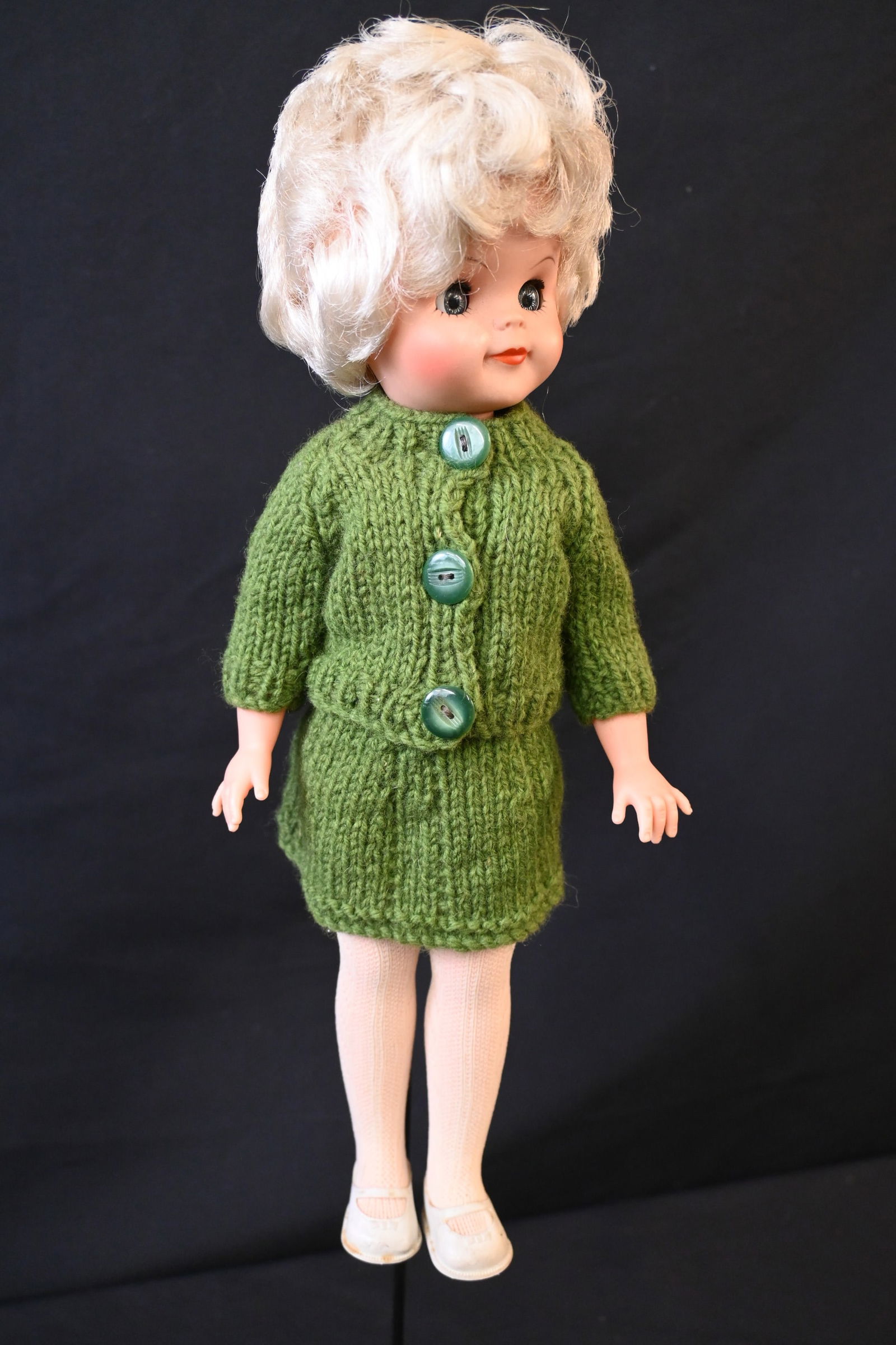 VINTAGE 1960s/70s Big Eye Pose Doll - Platinum Blonde Hair - Hand-Knitted Green Outfit - Bradley (1 of 7)
