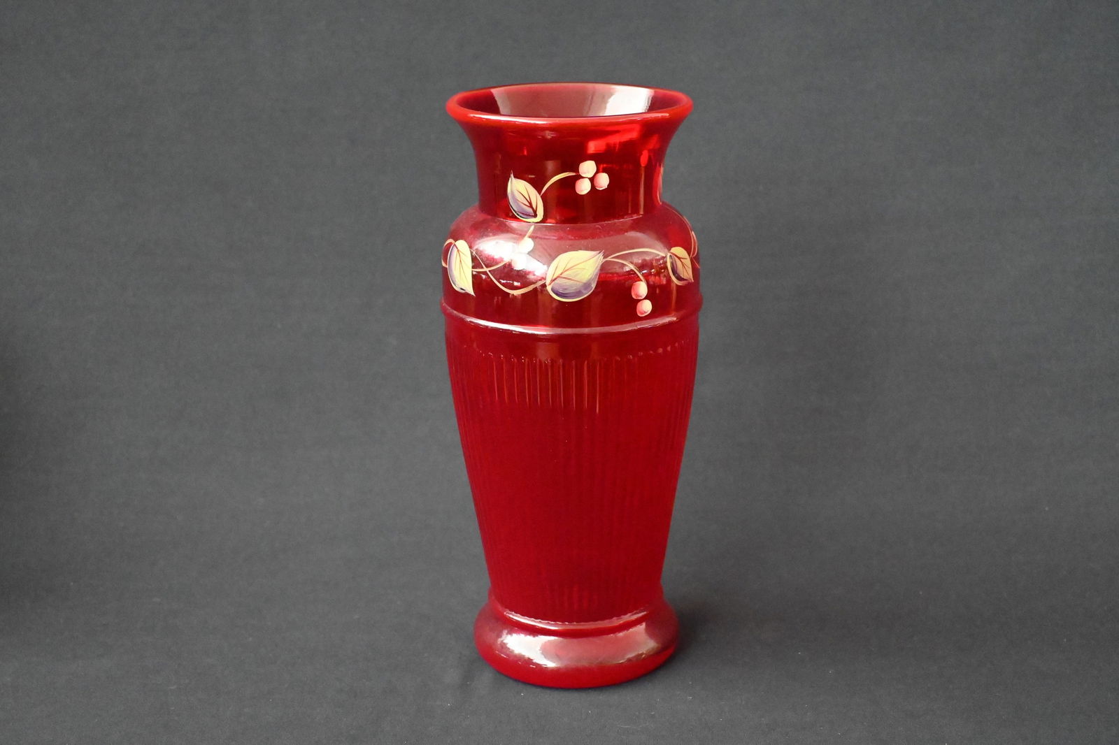 George FENTON Ruby Red Hand Painted Adams Rib Glass Vase 9 ¾” Mint Signed, Label (1 of 13)