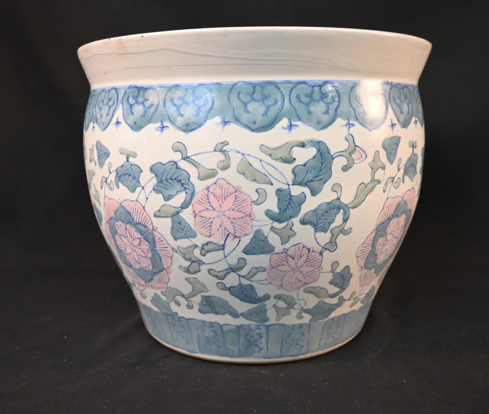 Chinese Porcelain Fishbowl / Planter – Hand-Painted Floral Design (1 of 10)