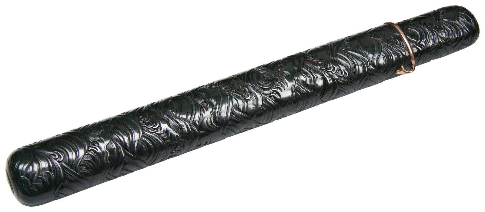 A JAPANESE GREEN LACQUER PIPE CASE (KISERU-ZUTSU) 19TH CENTURY with gold mounts, the case finely